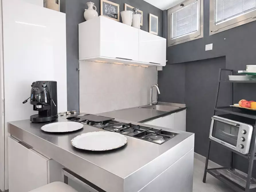 Immagine 7 di Mansarda in vendita  a Pontedera