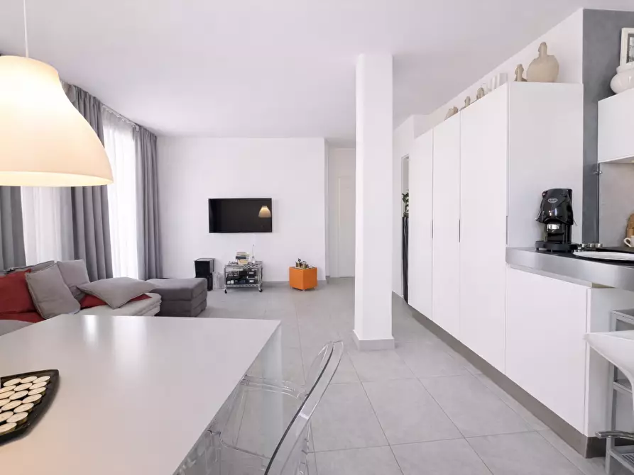 Immagine 9 di Mansarda in vendita  a Pontedera