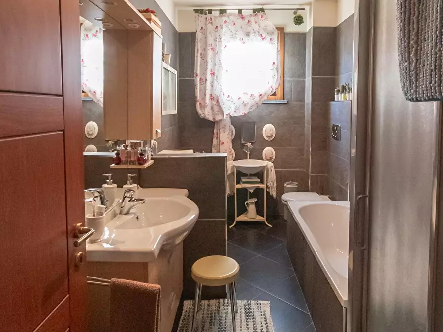 Immagine 14 di Appartamento in vendita  a Calci