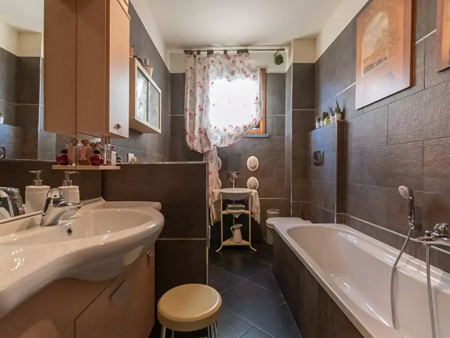 Immagine 15 di Appartamento in vendita  a Calci