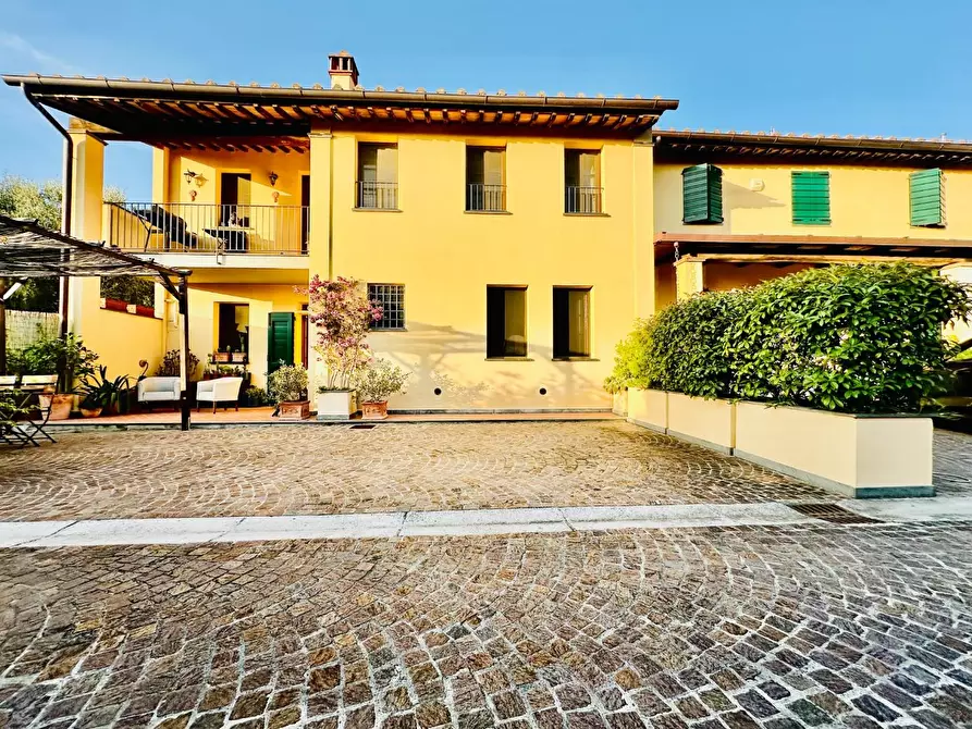 Immagine 1 di Appartamento in vendita  a Calci