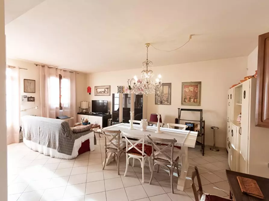 Immagine 11 di Appartamento in vendita  a Calci