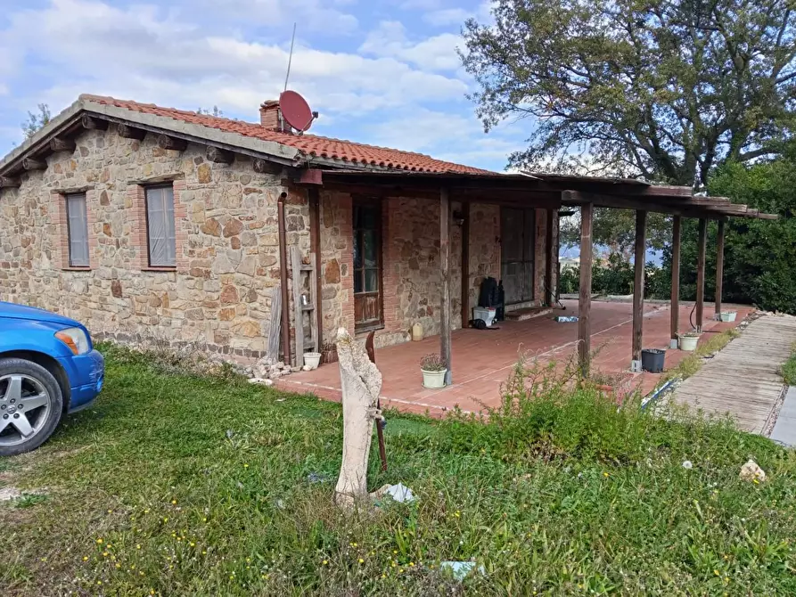 Immagine 1 di Terratetto in vendita  a Semproniano