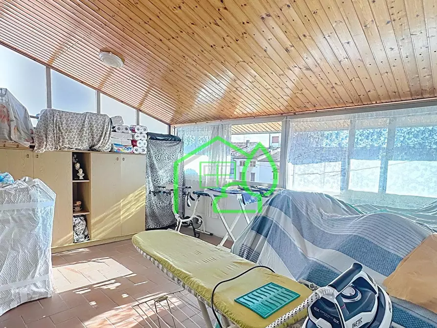 Immagine 21 di Villa in vendita  a Viareggio