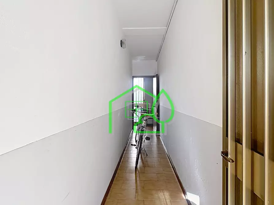 Immagine 12 di Villa in vendita  a Viareggio