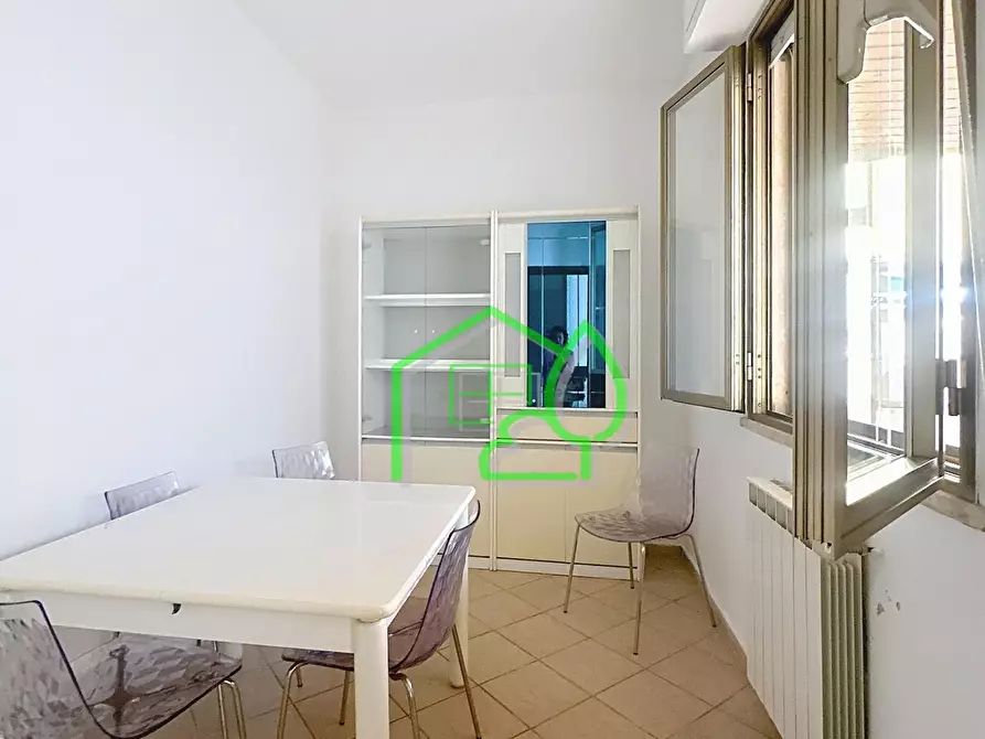 Immagine 6 di Villa in vendita  a Viareggio