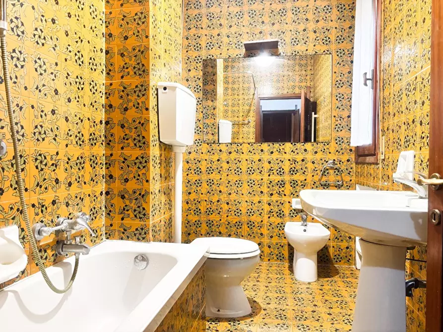 Immagine 21 di Appartamento in vendita  a Empoli