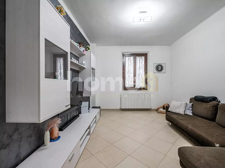 Immagine 2 di Appartamento in vendita  a Novellara