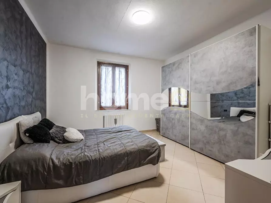 Immagine 13 di Appartamento in vendita  a Novellara