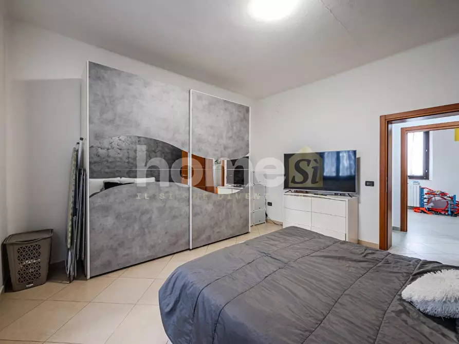 Immagine 16 di Appartamento in vendita  a Novellara