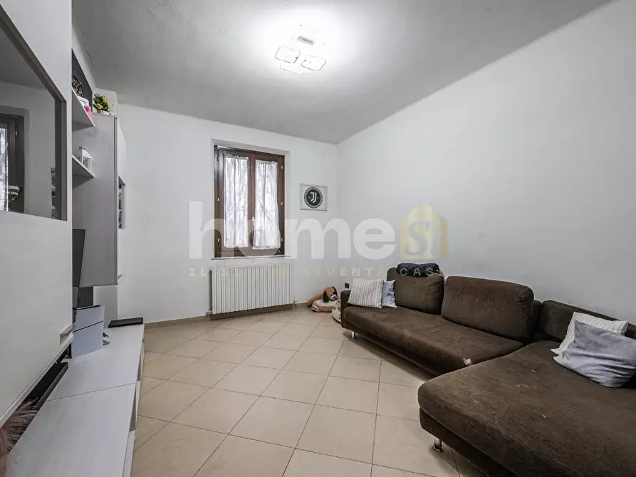 Immagine 3 di Appartamento in vendita  a Novellara