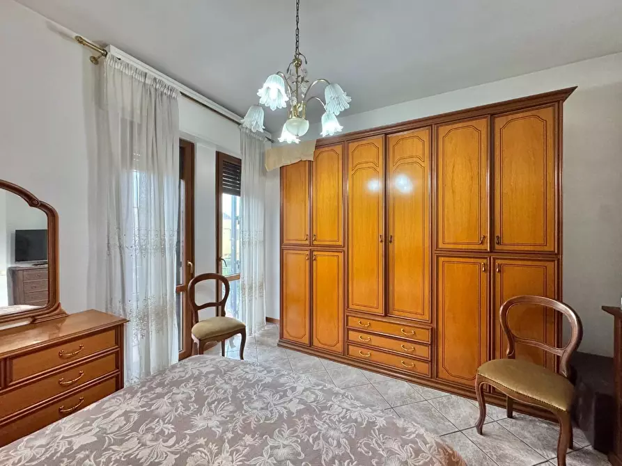 Immagine 38 di Villetta a schiera in vendita  a Viareggio