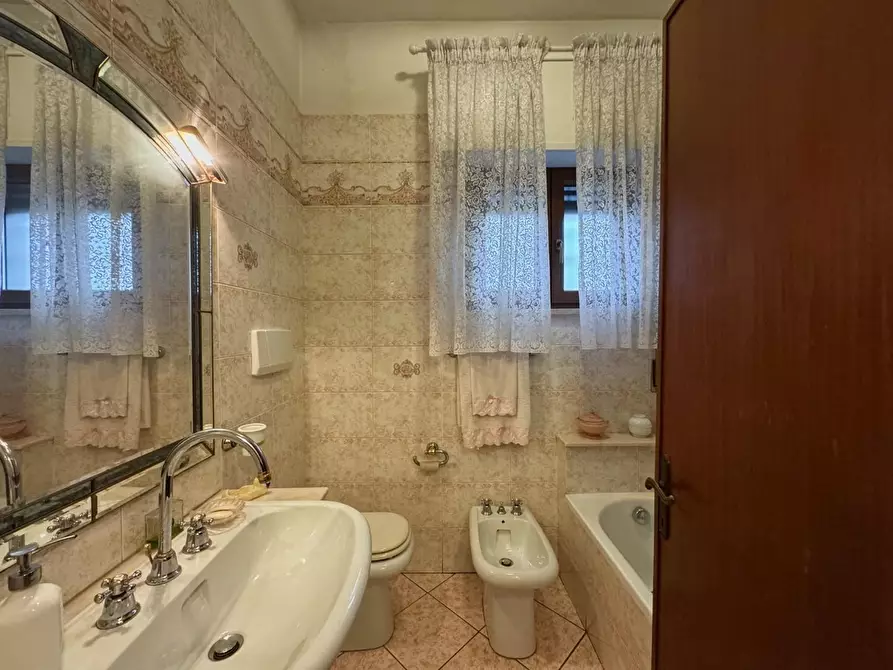 Immagine 31 di Villetta a schiera in vendita  a Viareggio