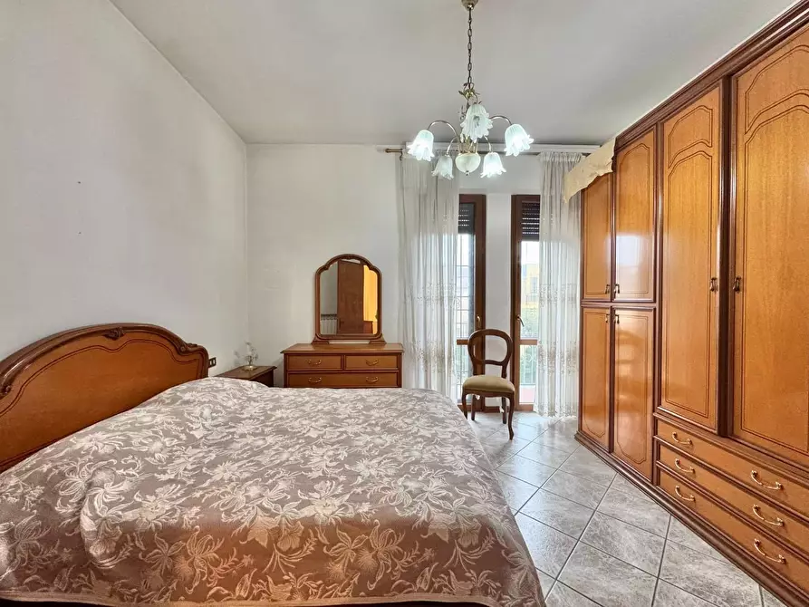 Immagine 33 di Villetta a schiera in vendita  a Viareggio