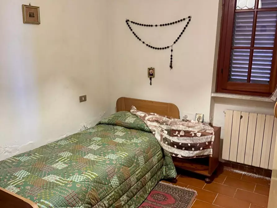 Immagine 11 di Casa semindipendente in vendita  a Massa