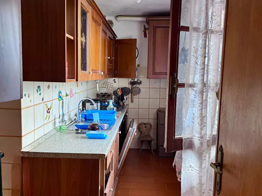 Immagine 7 di Casa semindipendente in vendita  a Massa