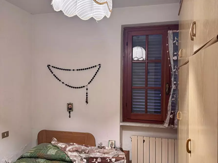 Immagine 12 di Casa semindipendente in vendita  a Massa