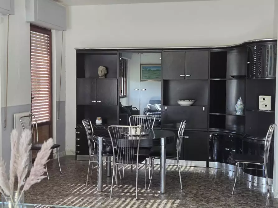 Immagine 3 di Appartamento in vendita  a Carrara