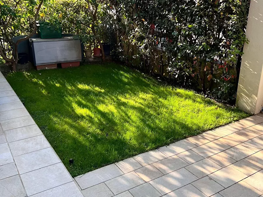 Immagine 15 di Casa bifamiliare in vendita  a Camaiore