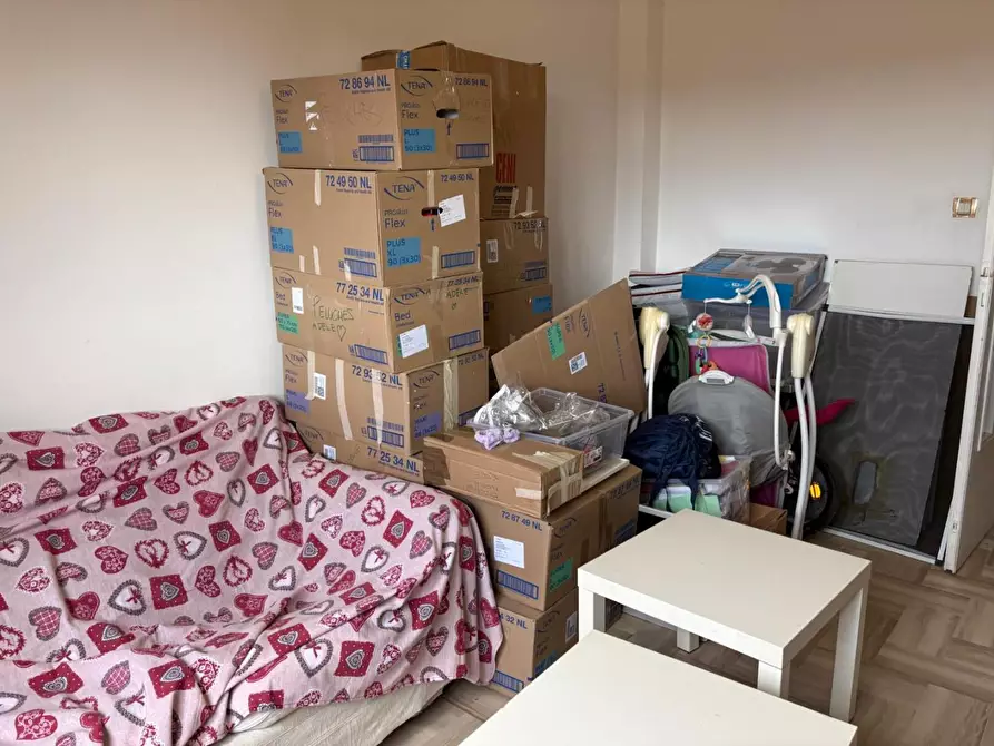 Immagine 10 di Appartamento in vendita  a Livorno