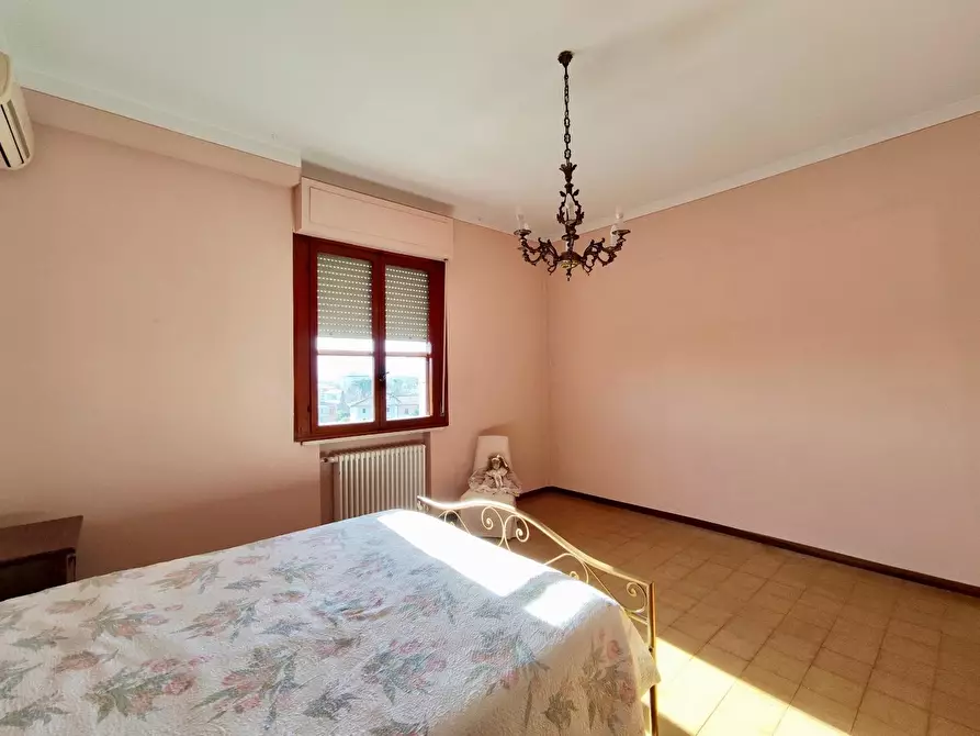 Immagine 11 di Appartamento in vendita  a Altopascio