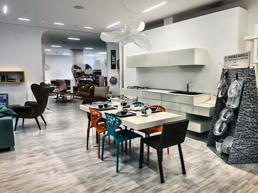 Immagine 8 di Villa in vendita  a Forte Dei Marmi