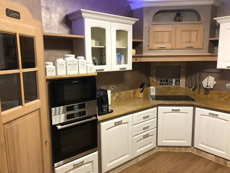 Immagine 8 di Villetta a schiera in vendita  a Lucca