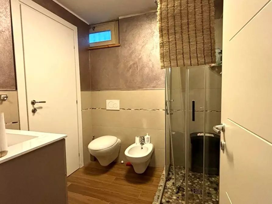 Immagine 15 di Villetta a schiera in vendita  a Lucca