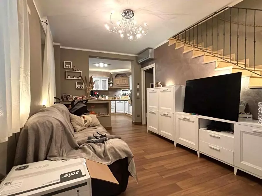 Immagine 4 di Villetta a schiera in vendita  a Lucca