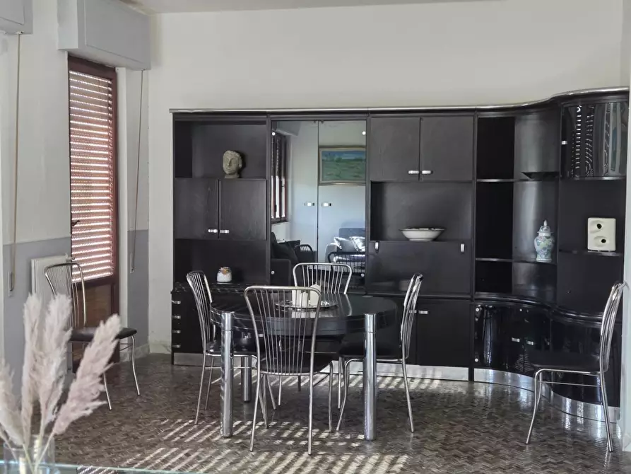 Immagine 2 di Appartamento in vendita  a Carrara