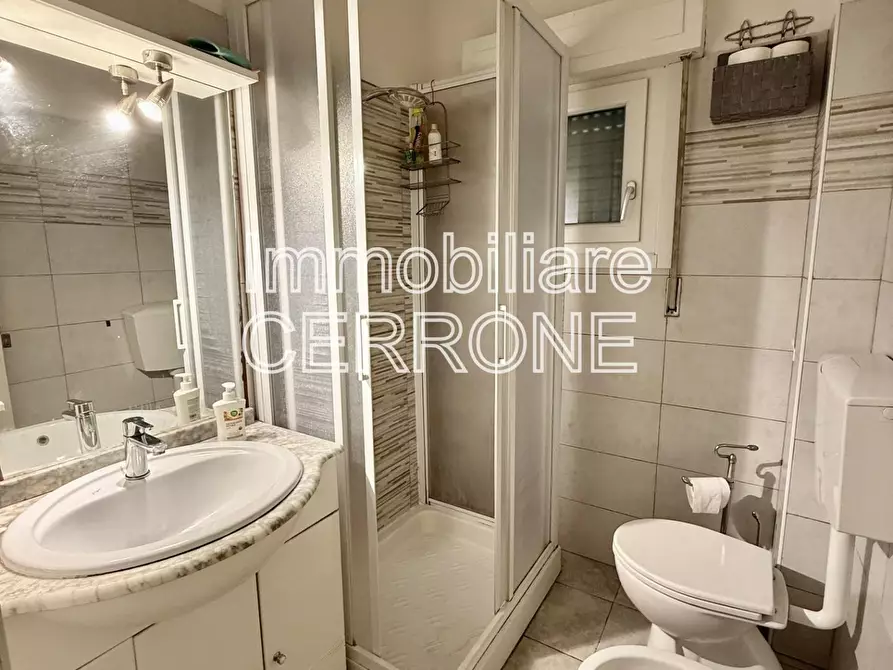 Immagine 16 di Appartamento in vendita  a Cecina