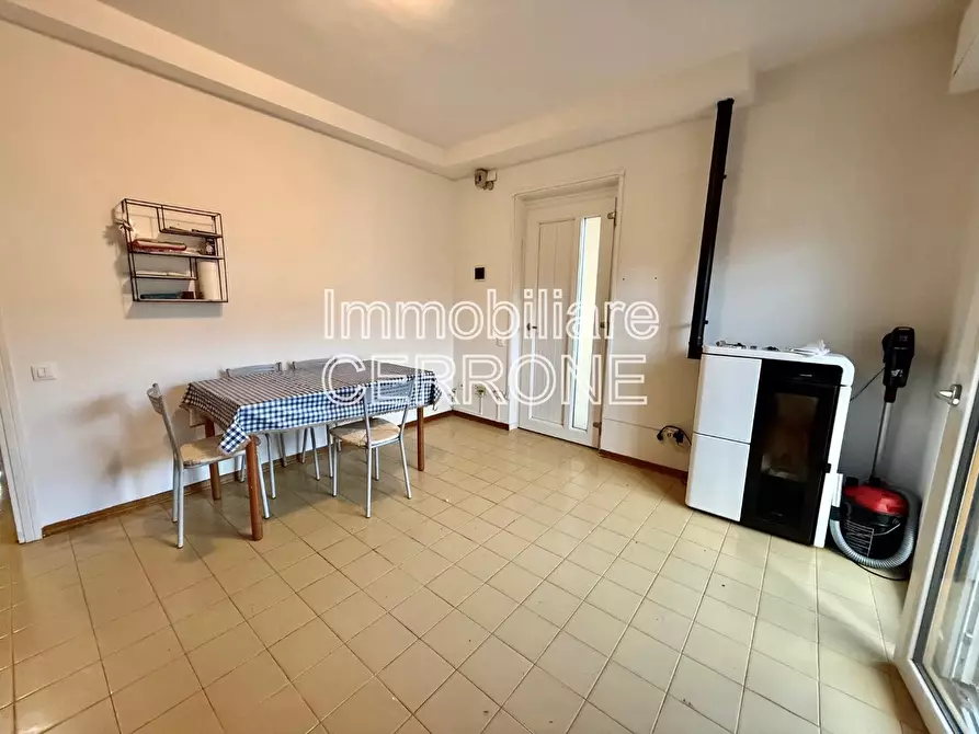 Immagine 4 di Appartamento in vendita  a Cecina