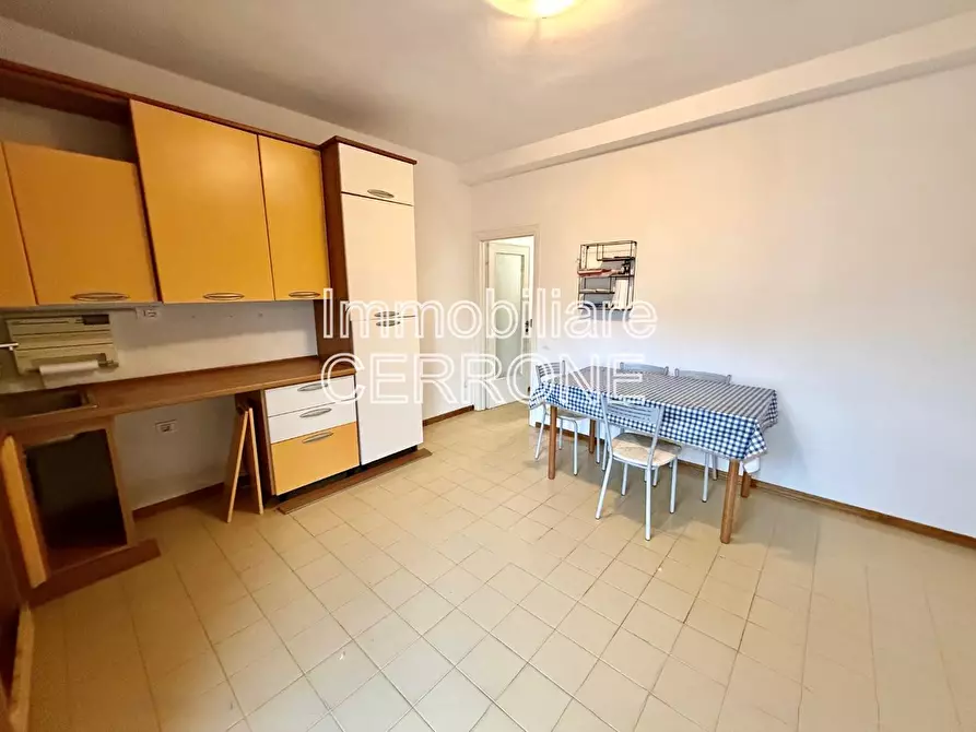 Immagine 3 di Appartamento in vendita  a Cecina