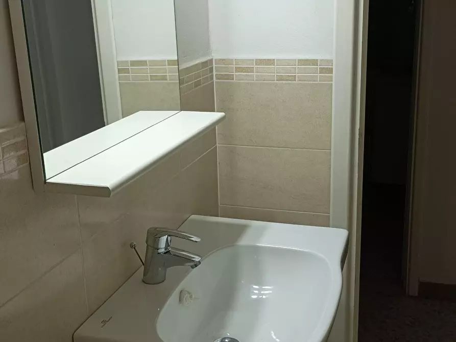 Immagine 17 di Appartamento in affitto  a Rosignano Marittimo