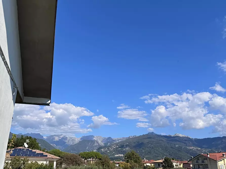 Immagine 8 di Casa bifamiliare in vendita  a Massa