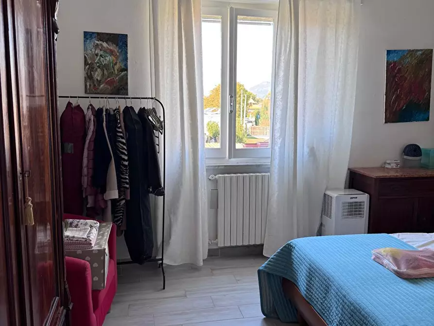 Immagine 22 di Casa bifamiliare in vendita  a Massa