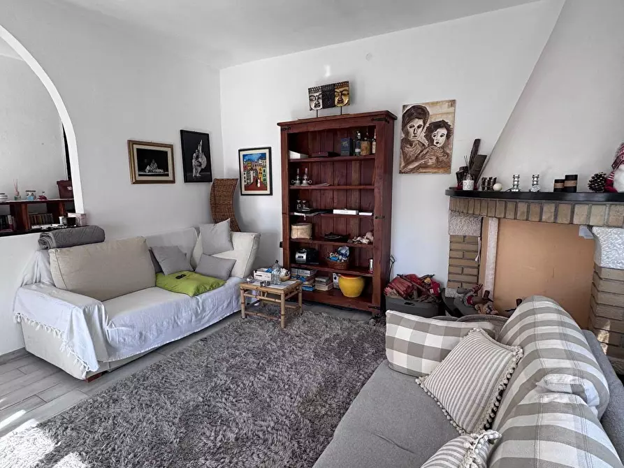 Immagine 12 di Casa bifamiliare in vendita  a Massa