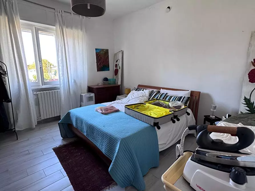 Immagine 23 di Casa bifamiliare in vendita  a Massa