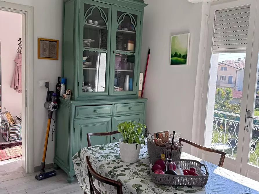 Immagine 20 di Casa bifamiliare in vendita  a Massa