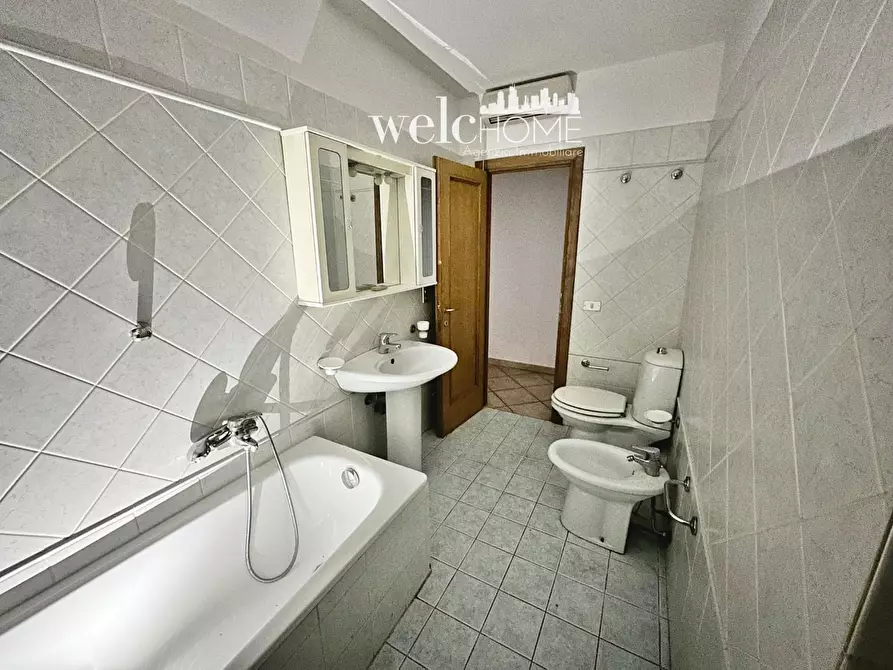 Immagine 12 di Terratetto in vendita  a Campi Bisenzio