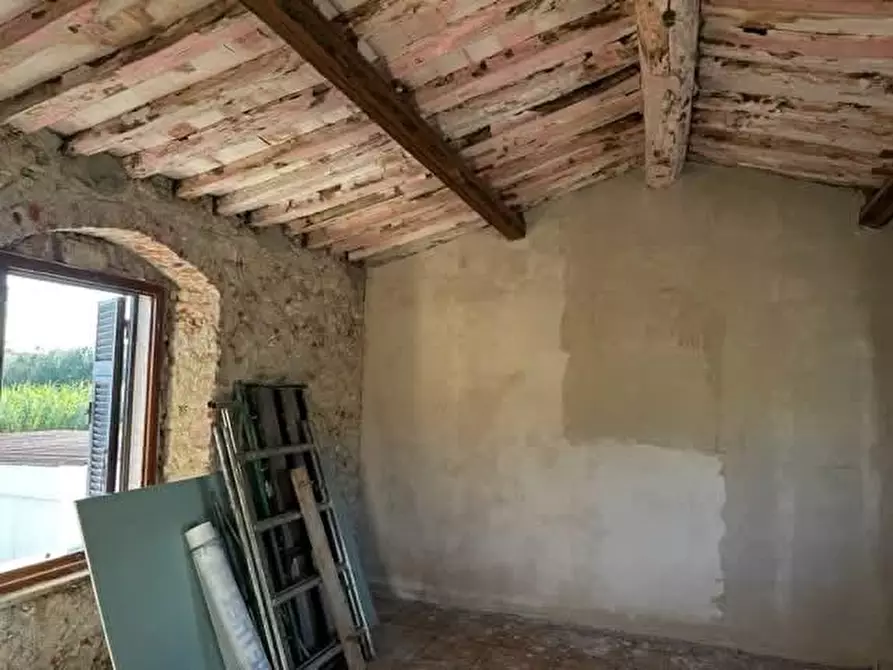Immagine 5 di Casa semindipendente in vendita  a Carrara