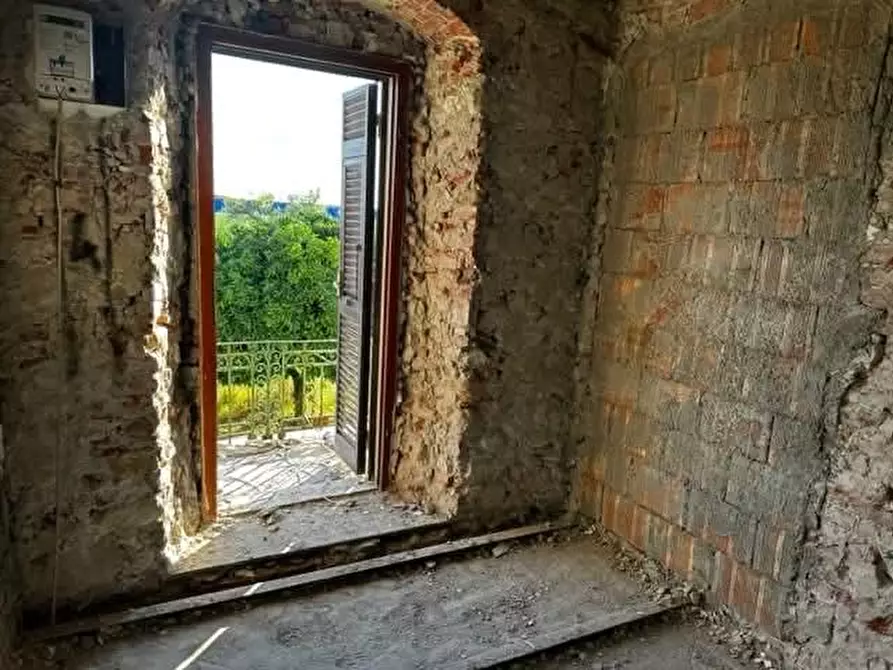 Immagine 4 di Casa semindipendente in vendita  a Carrara