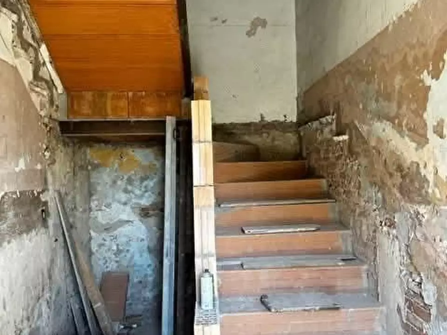Immagine 7 di Casa semindipendente in vendita  a Carrara