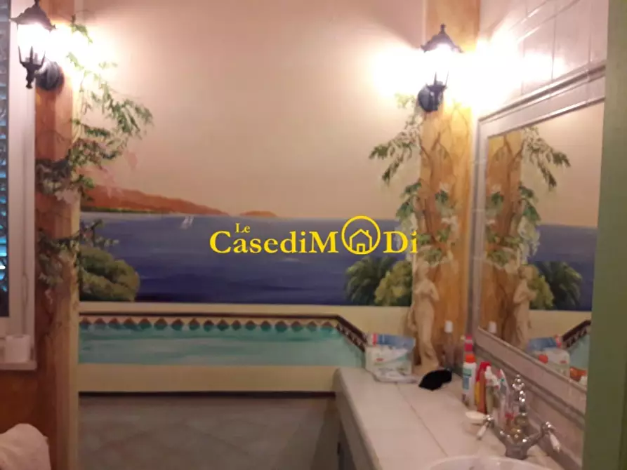 Immagine 6 di Appartamento in vendita  a Livorno