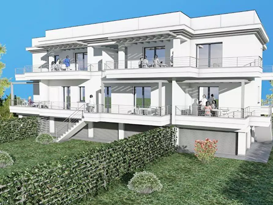 Immagine 7 di Appartamento in vendita  a Carrara