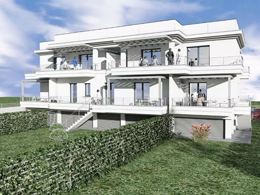 Immagine 6 di Appartamento in vendita  a Carrara