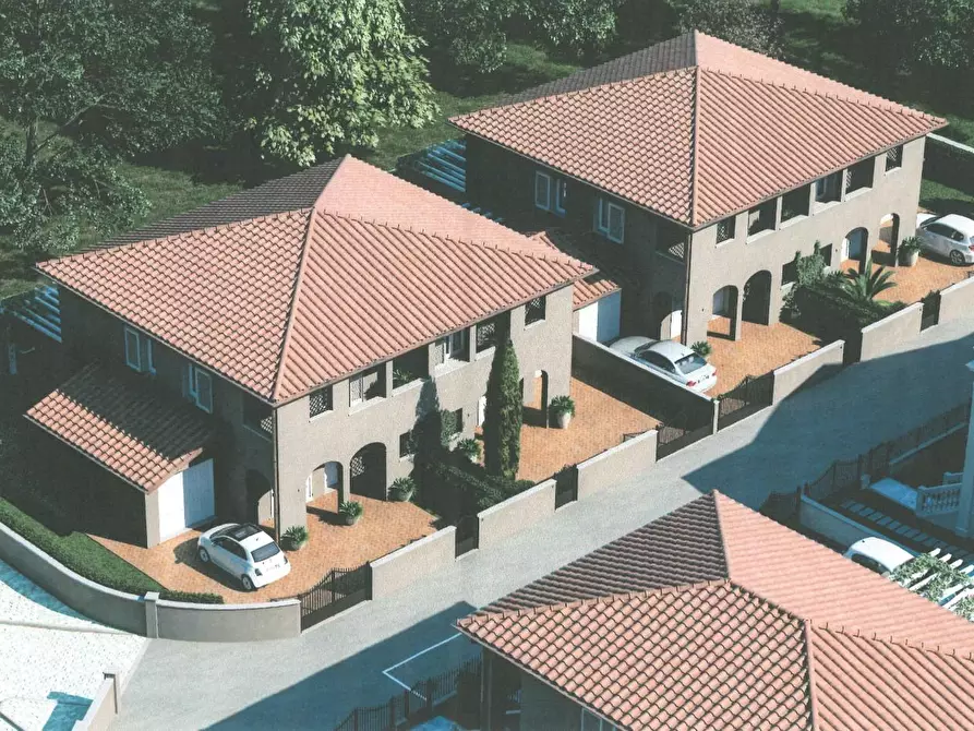 Immagine 1 di Casa bifamiliare in vendita  a Pontedera