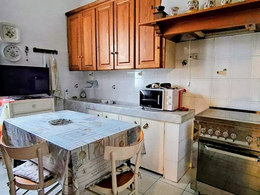 Immagine 2 di Casa semindipendente in vendita  a Sarzana