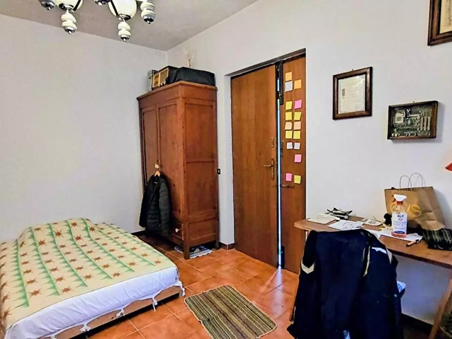 Immagine 9 di Casa semindipendente in vendita  a Sarzana