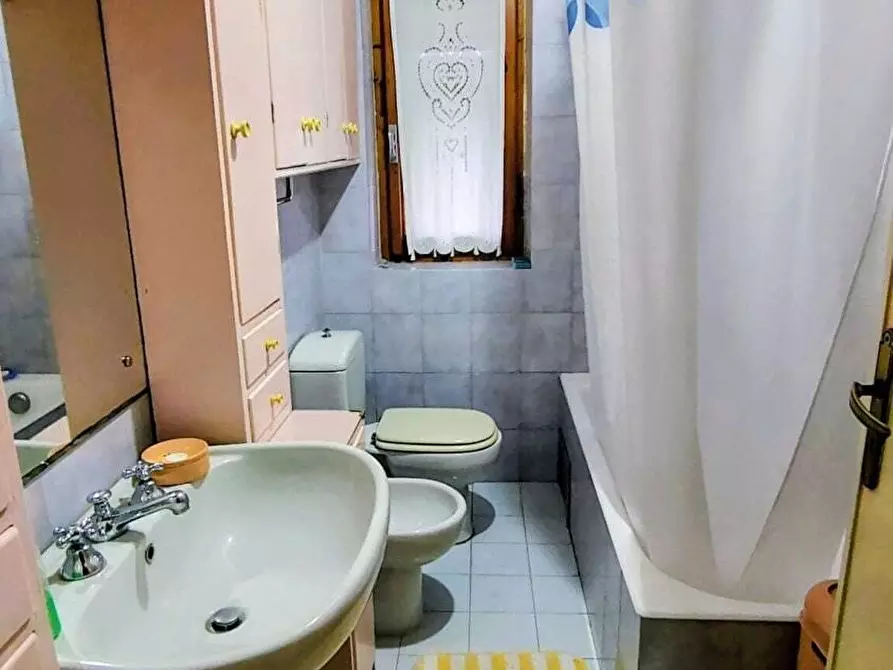 Immagine 19 di Casa semindipendente in vendita  a Sarzana